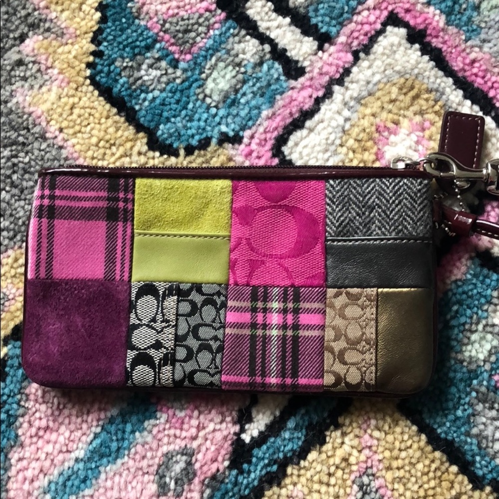 Vintage Coach patchwork checkered wristlet - limited edition